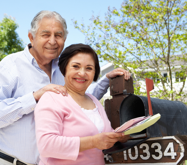 Couple Checking Mail 718×636 Couple checking mail